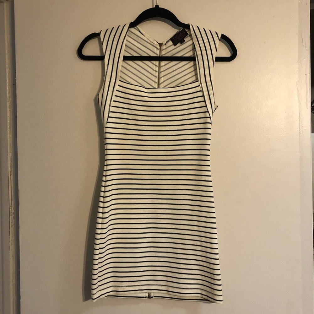 striped bodycon dress